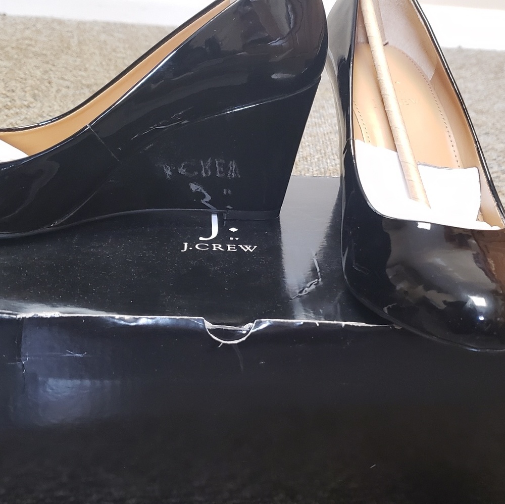 NIB JCrew black patent wedges